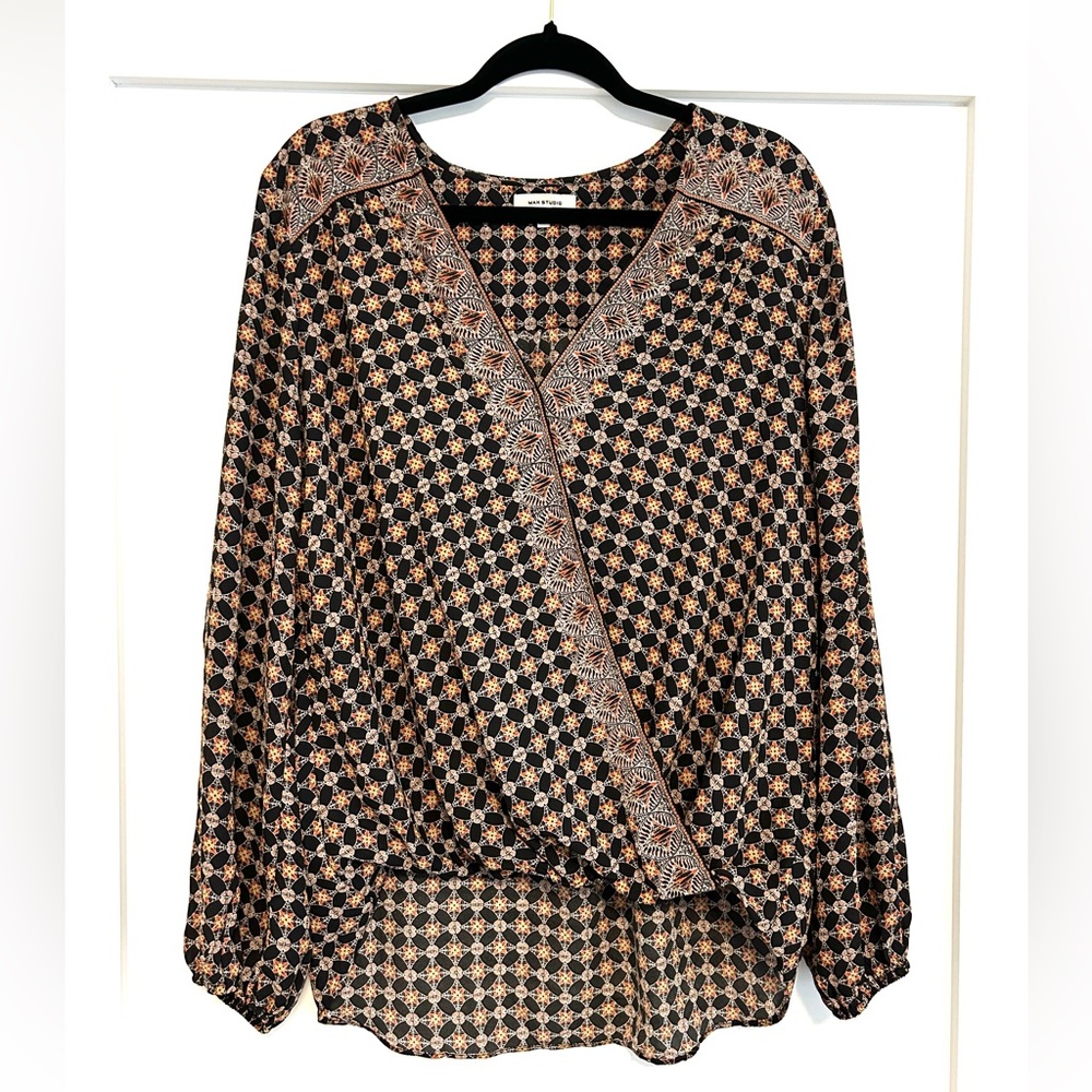 Max Studio XL Wrap Blouse Black and Burnt Sienna Geometric Pattern